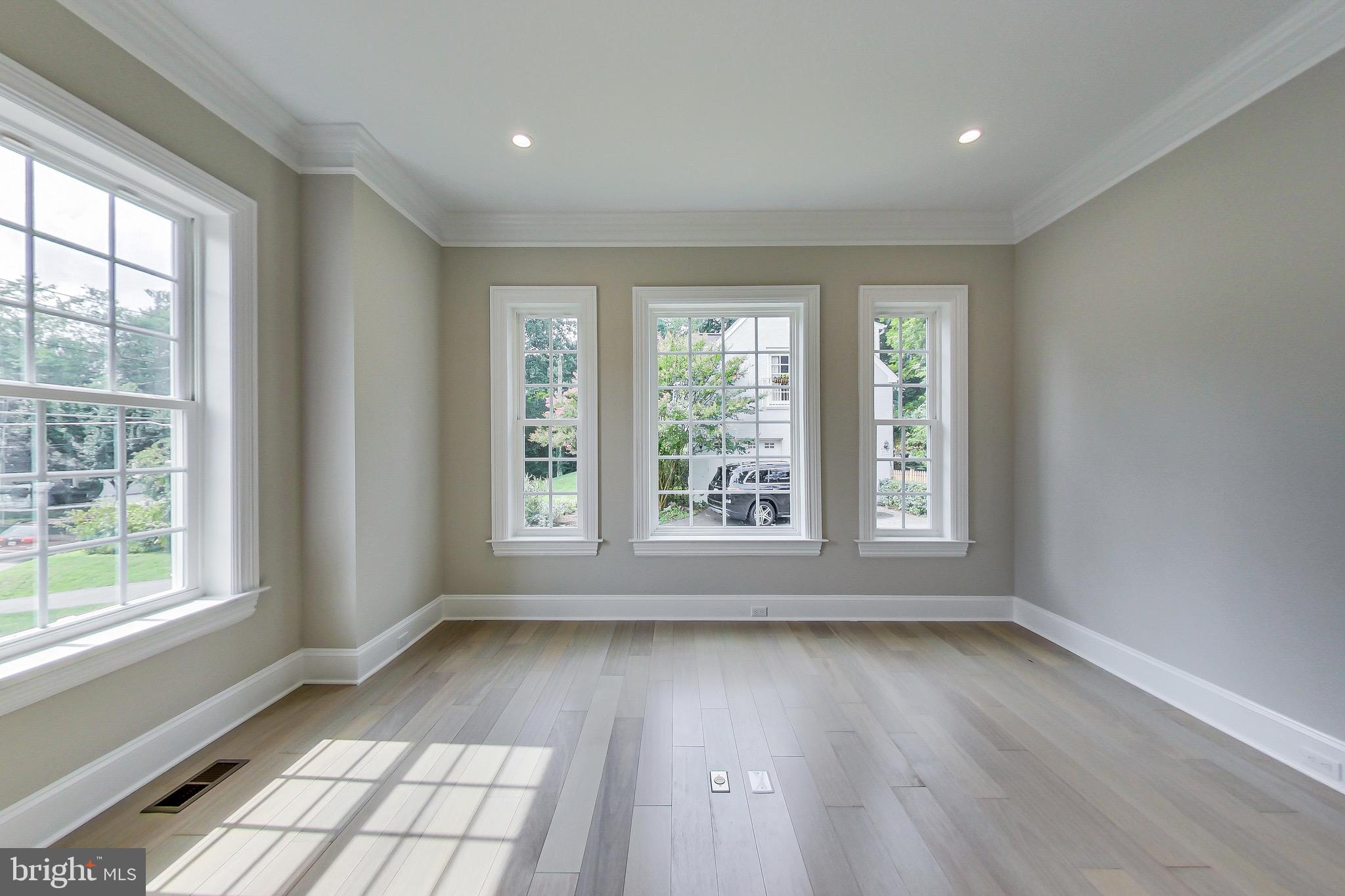 3104 SLEEPY HOLLOW RD