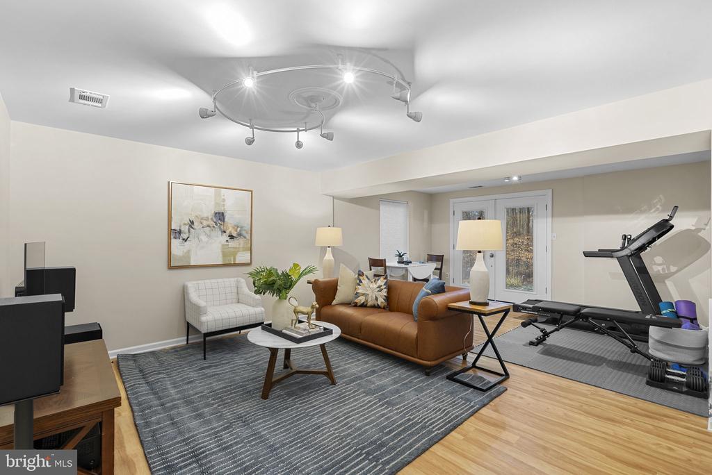 9020 Octavia Ct