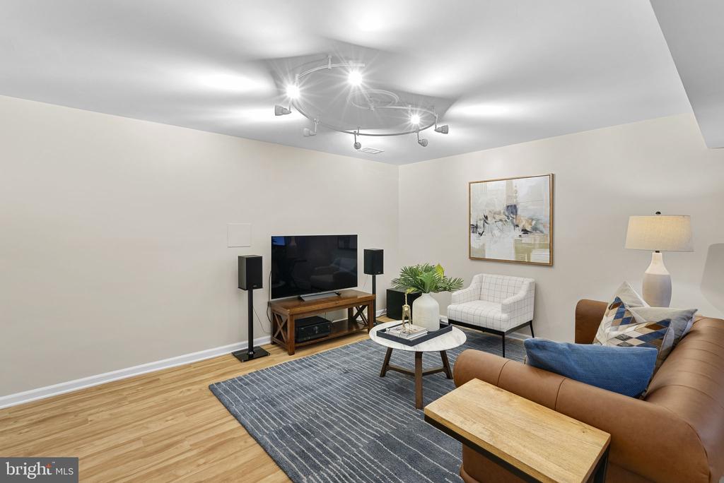9020 Octavia Ct