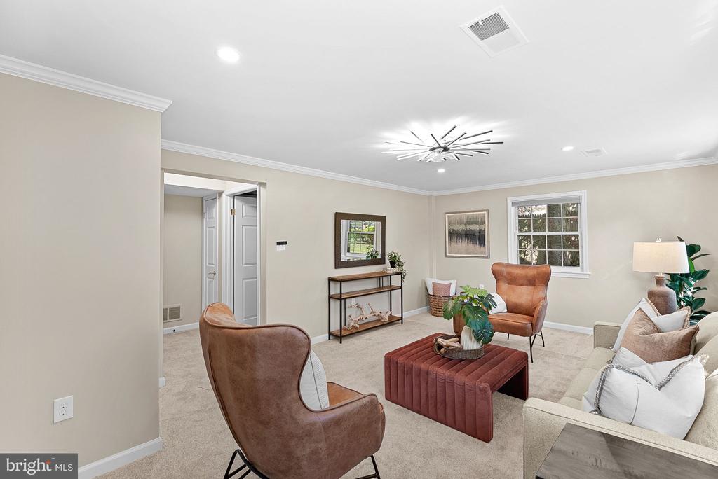 4506 Dartmoor Ln