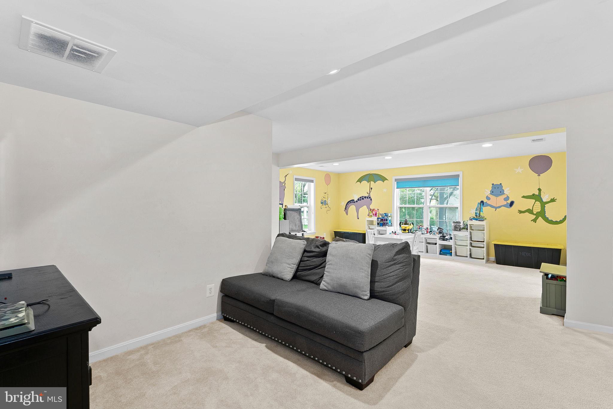 8192 Douglas Fir Dr