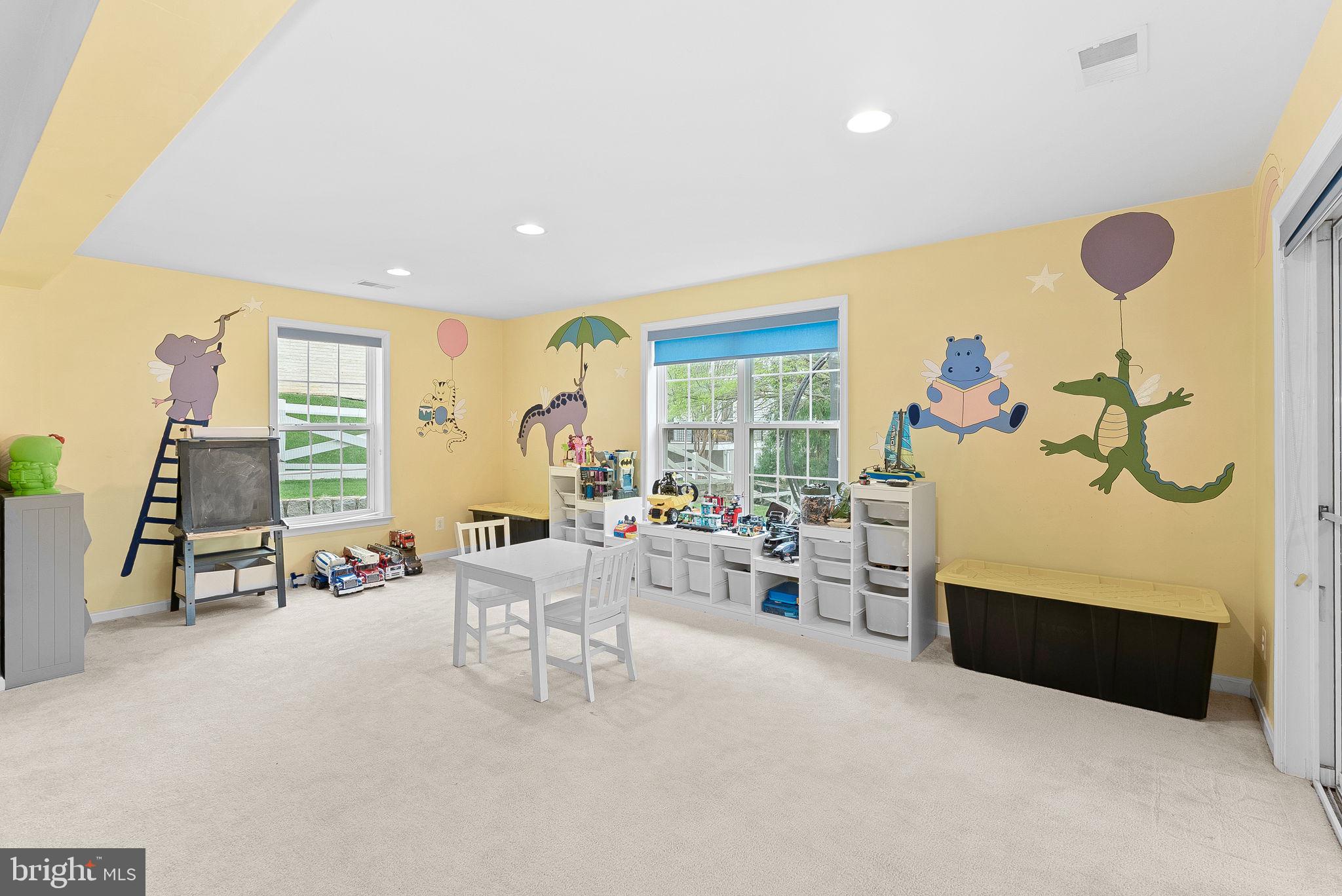 8192 Douglas Fir Dr