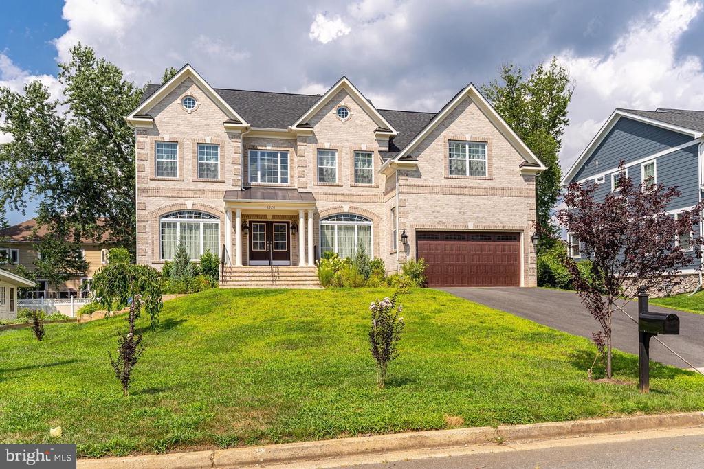 6626 IVY HILL DR