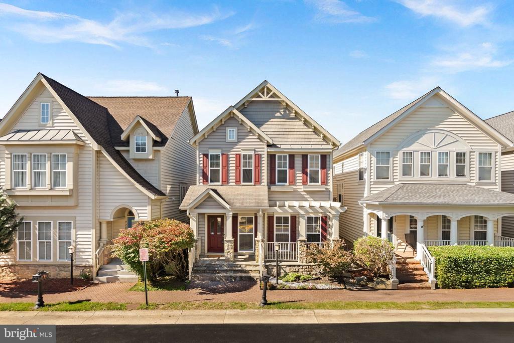 7757 GRANDWIND DRIVE