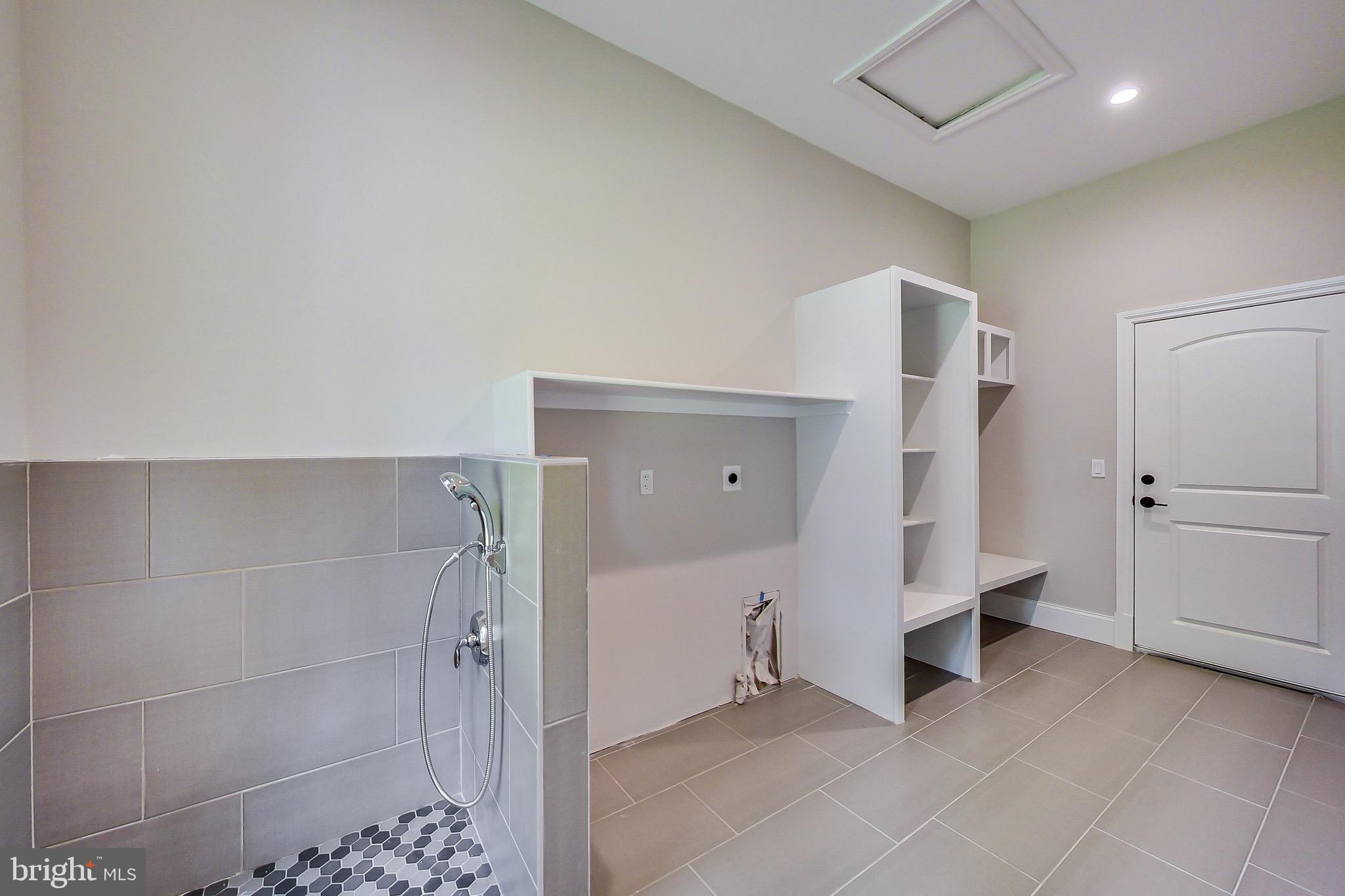 3104 SLEEPY HOLLOW ROAD