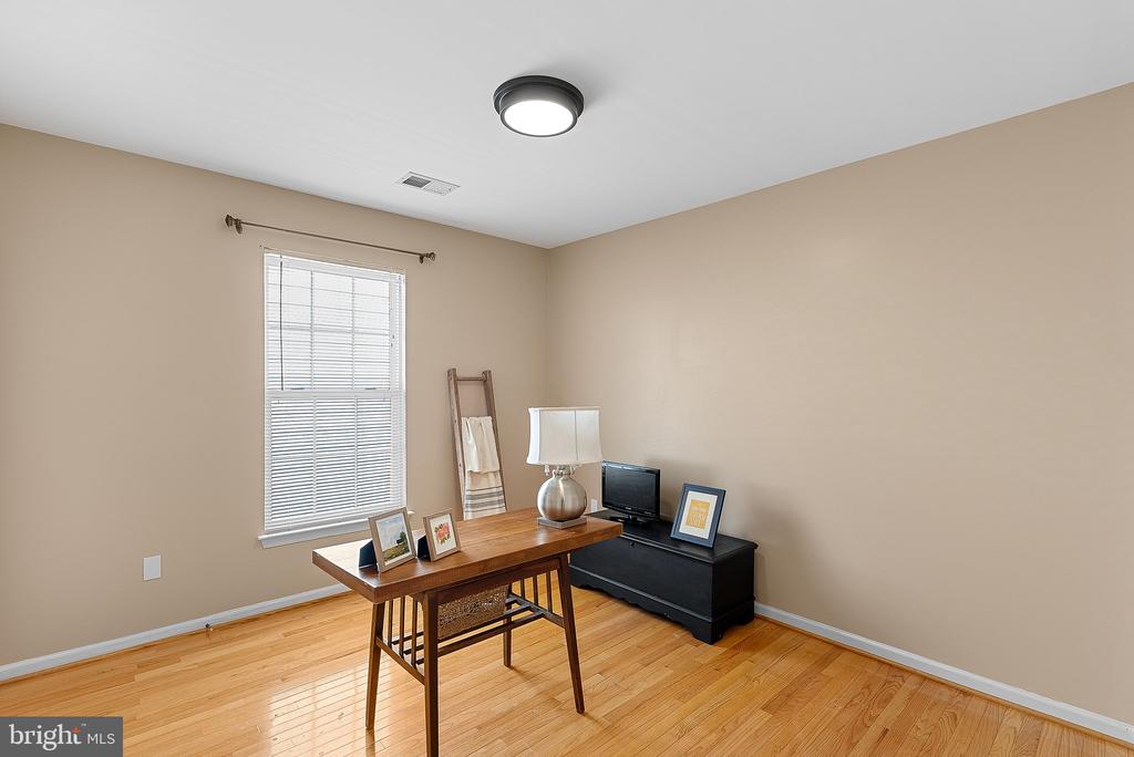 7677 HENRY KNOX DRIVE