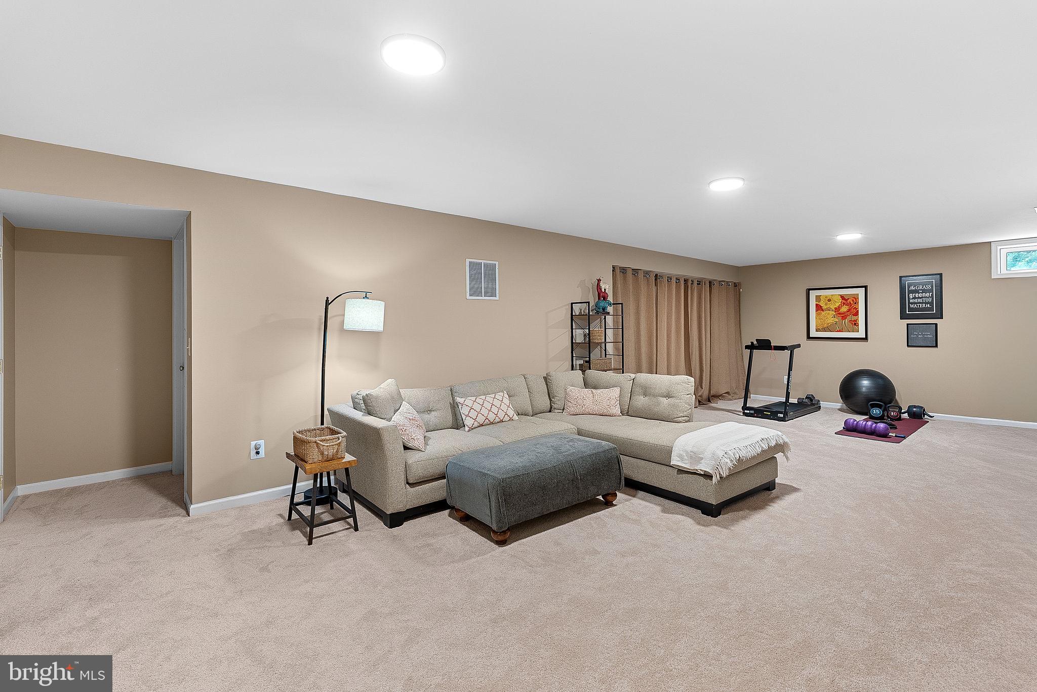 7677 HENRY KNOX DRIVE