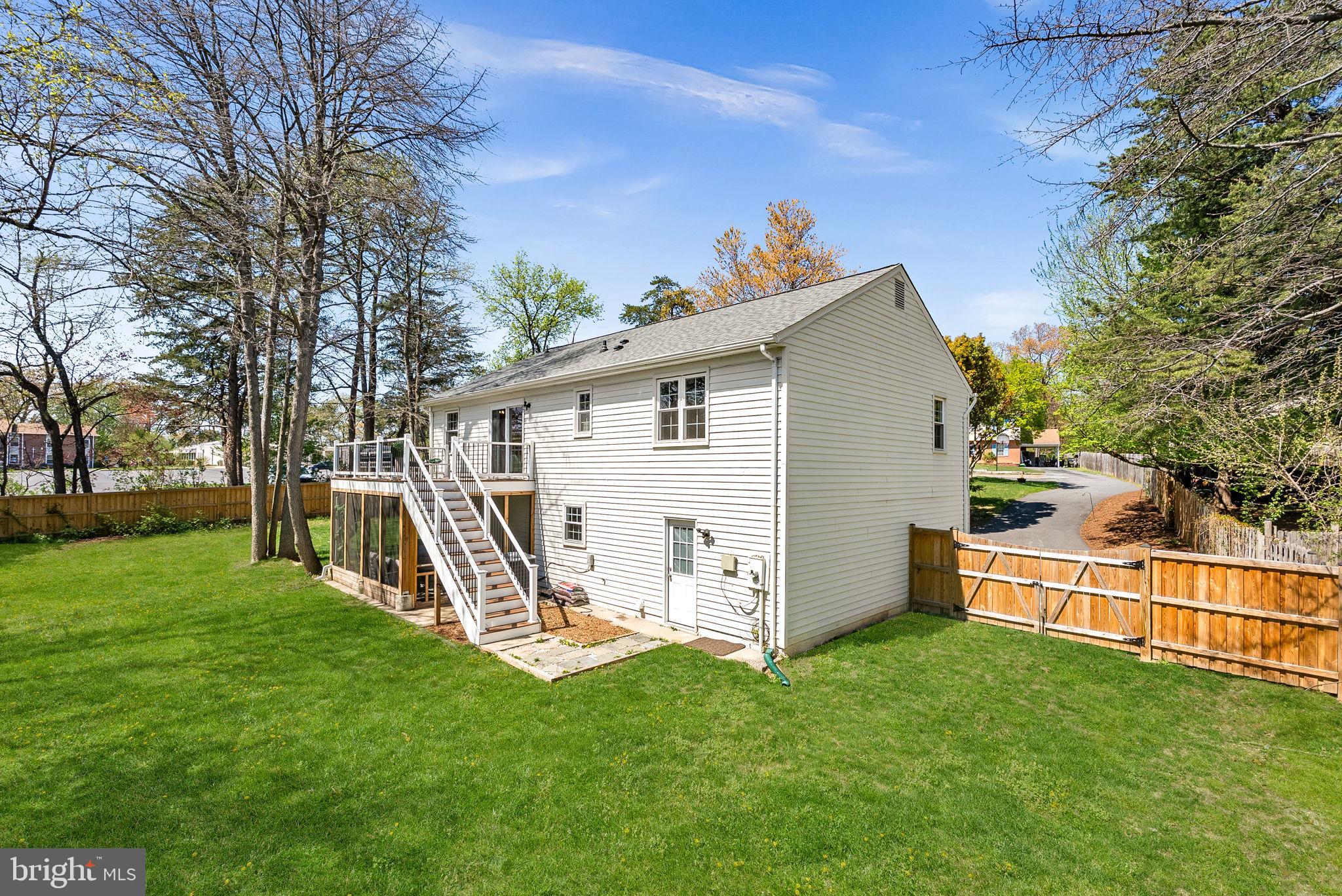 6214 FRANCONIA FOREST LANE