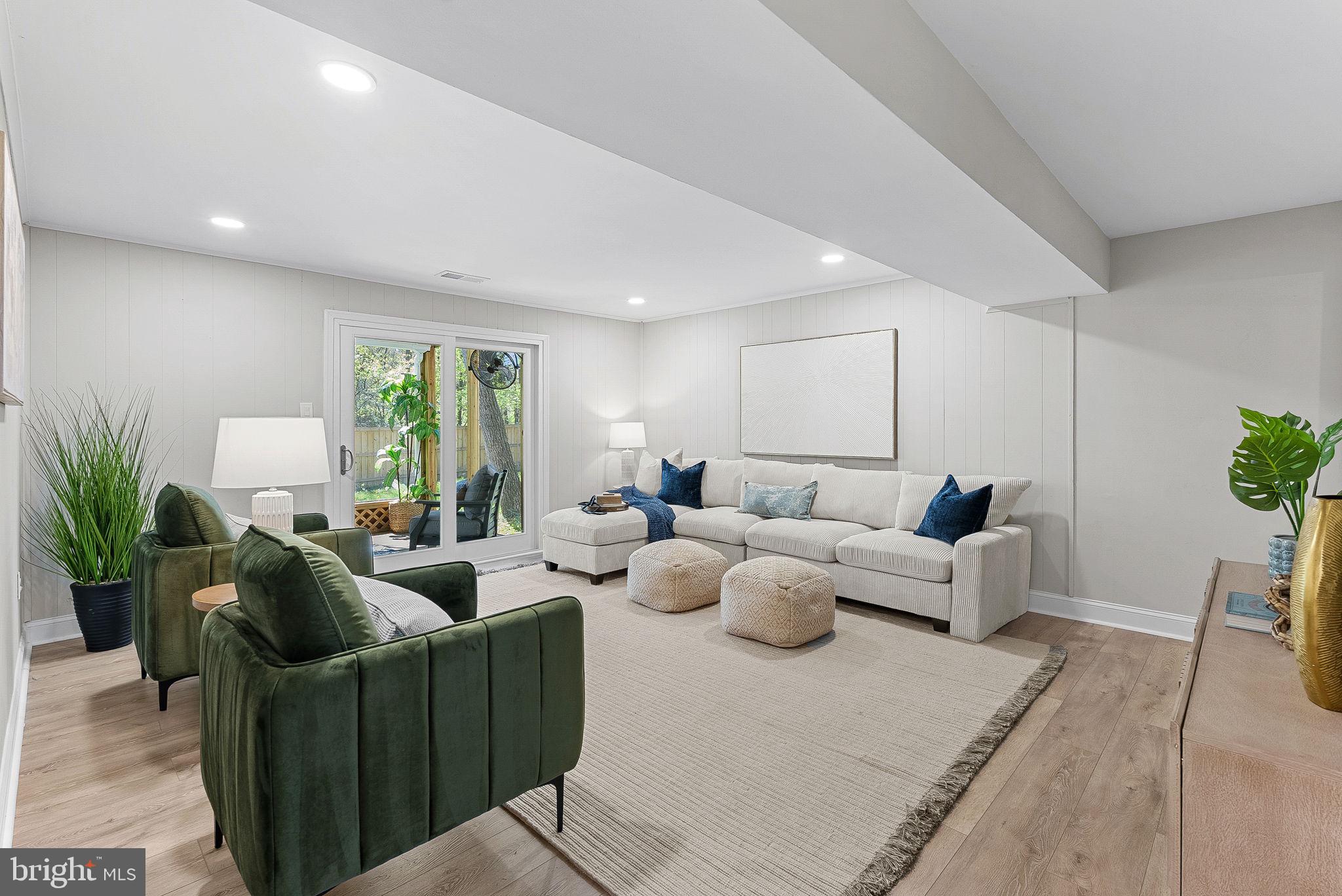 6214 FRANCONIA FOREST LANE