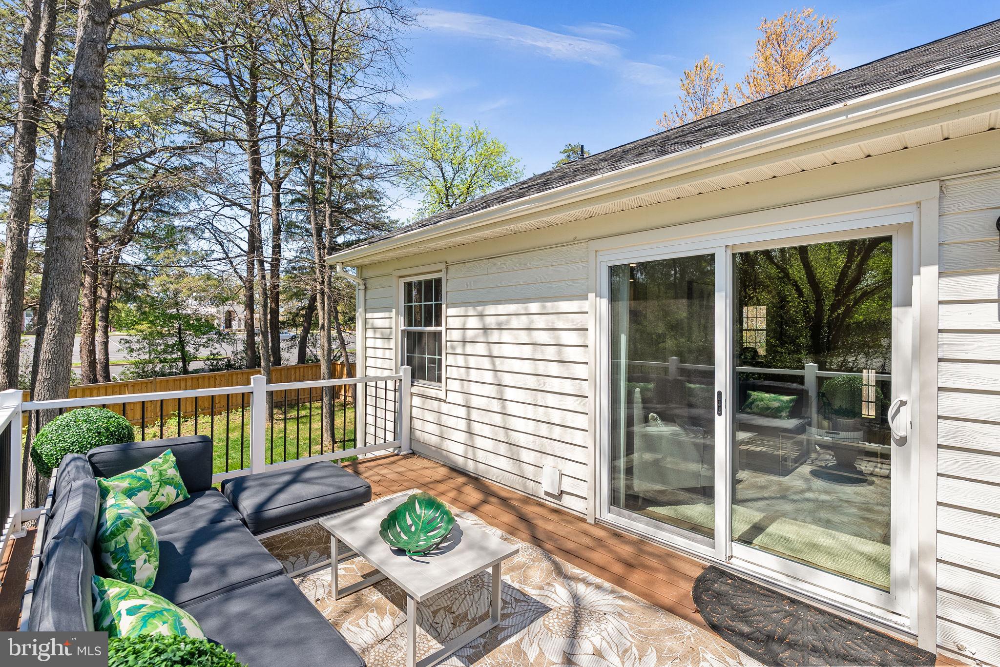 6214 FRANCONIA FOREST LANE