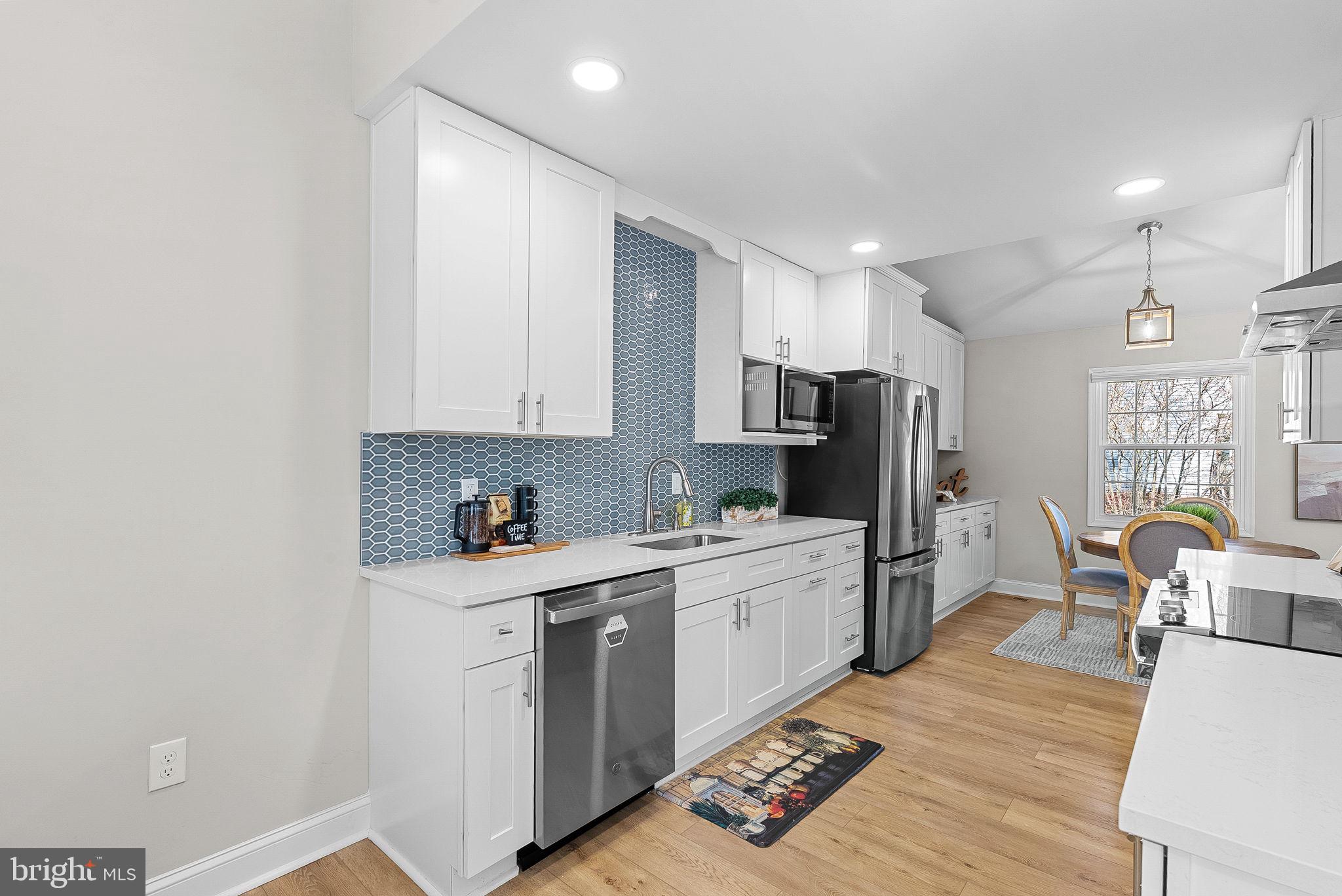 6214 FRANCONIA FOREST LANE