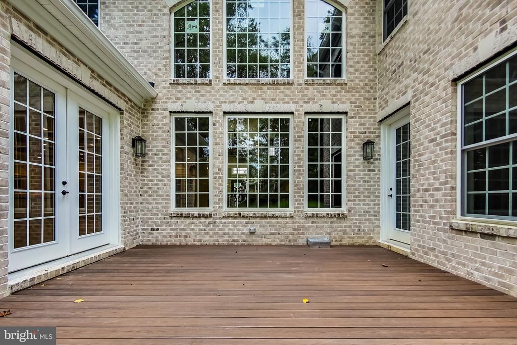 3104 SLEEPY HOLLOW ROAD