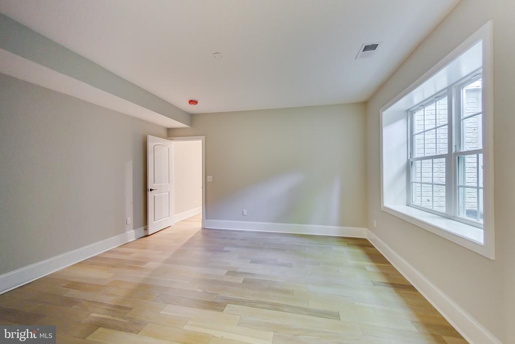 3104 SLEEPY HOLLOW ROAD