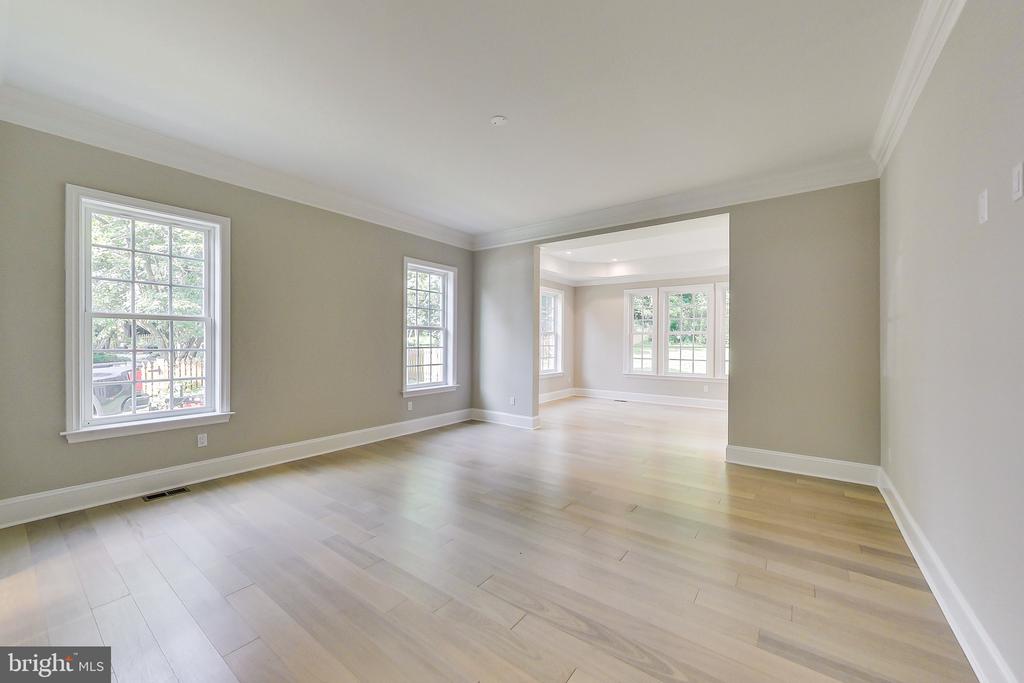 3104 SLEEPY HOLLOW ROAD