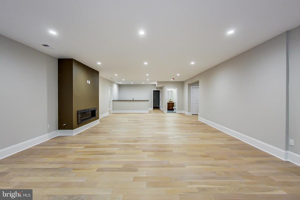 3104 SLEEPY HOLLOW ROAD