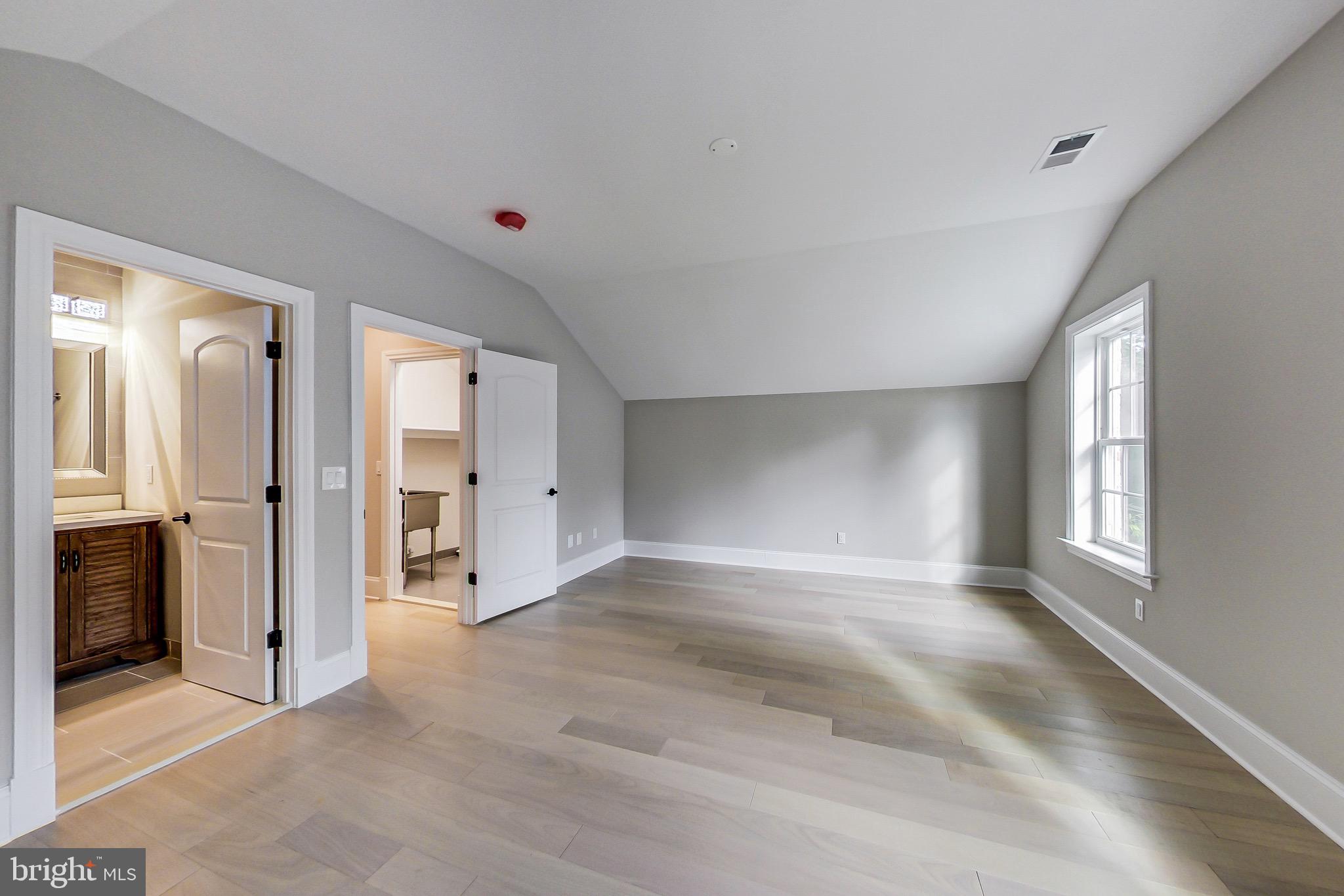 3104 SLEEPY HOLLOW ROAD