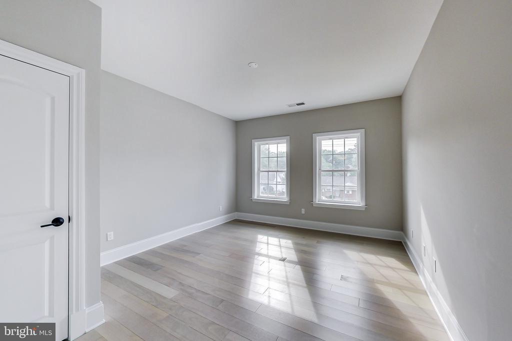 3104 SLEEPY HOLLOW ROAD
