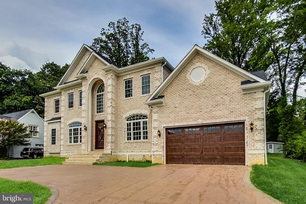 3104 SLEEPY HOLLOW ROAD