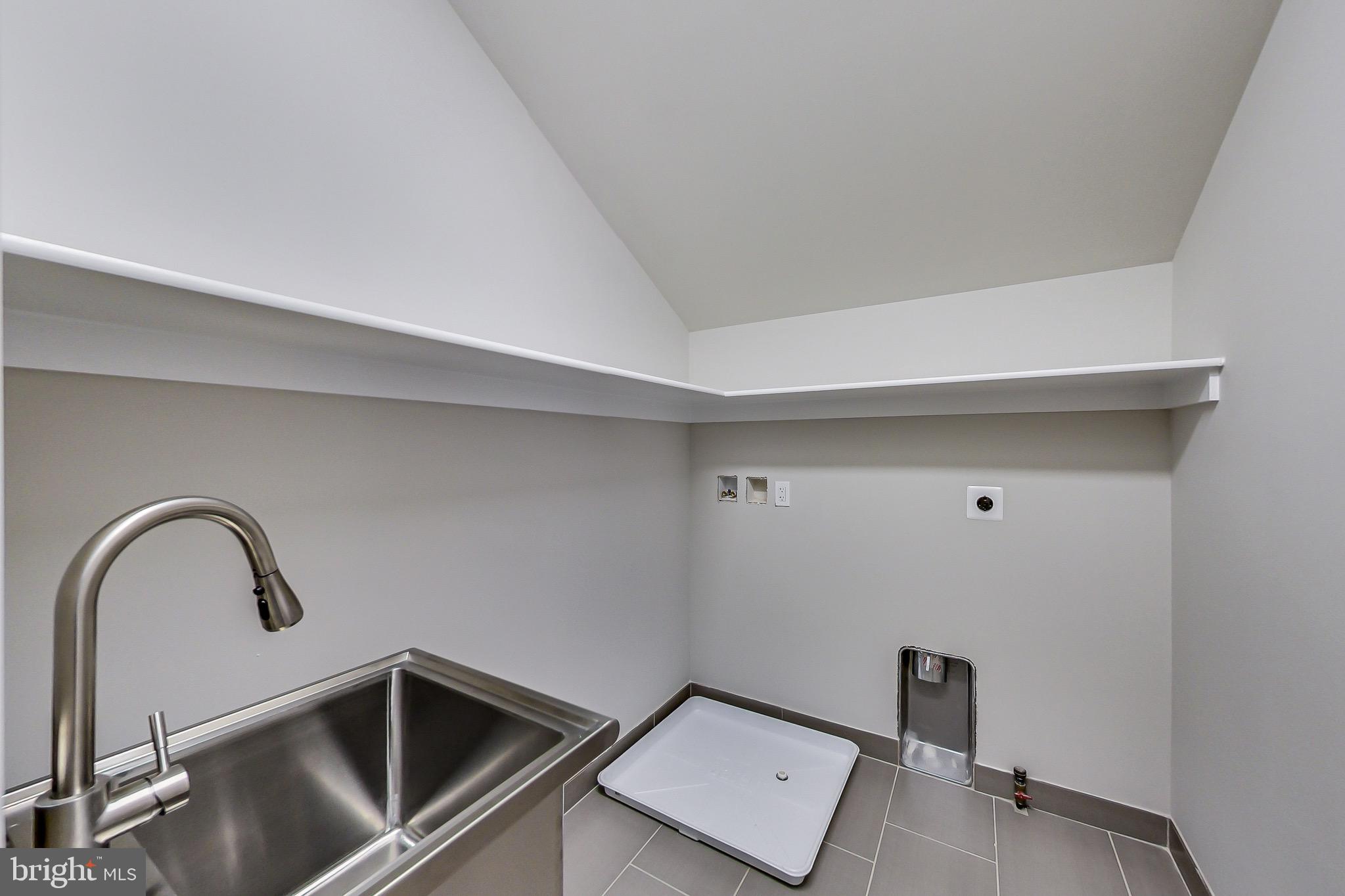 3104 SLEEPY HOLLOW ROAD