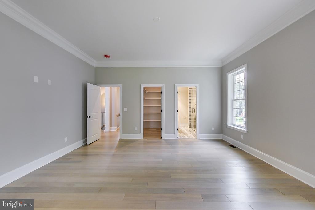3104 SLEEPY HOLLOW ROAD