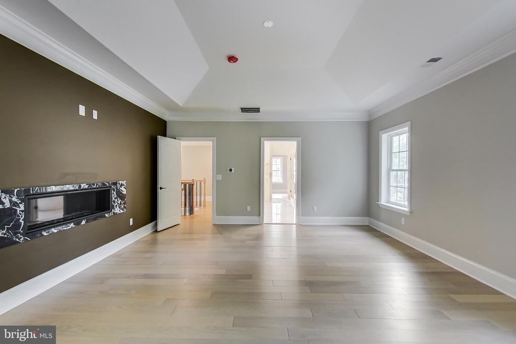 3104 SLEEPY HOLLOW ROAD