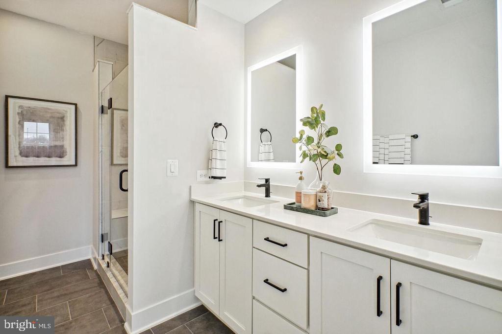 3118 CAMBER PLACE