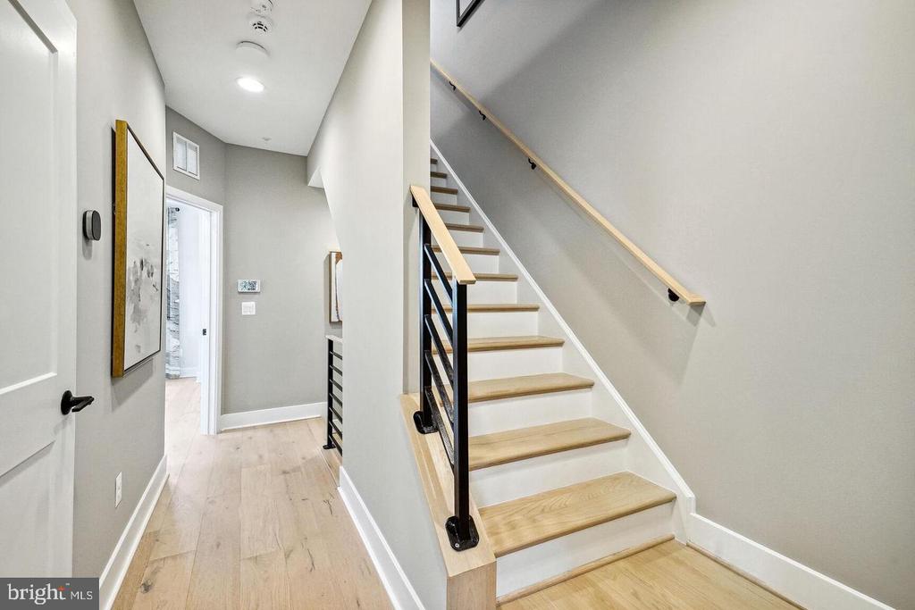 3118 CAMBER PLACE