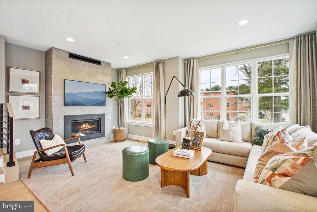 3118 CAMBER PLACE