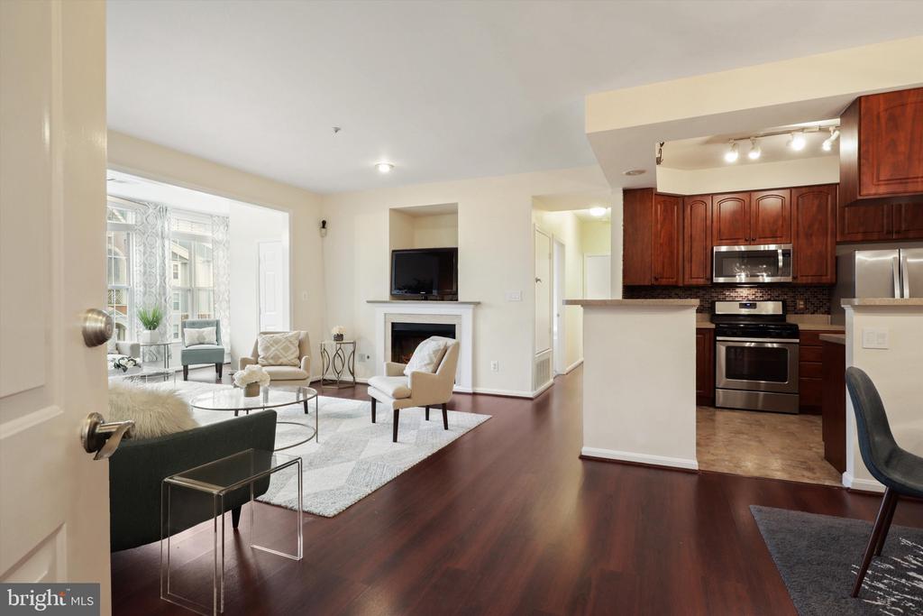 6613 NETTIES LANE Unit: G