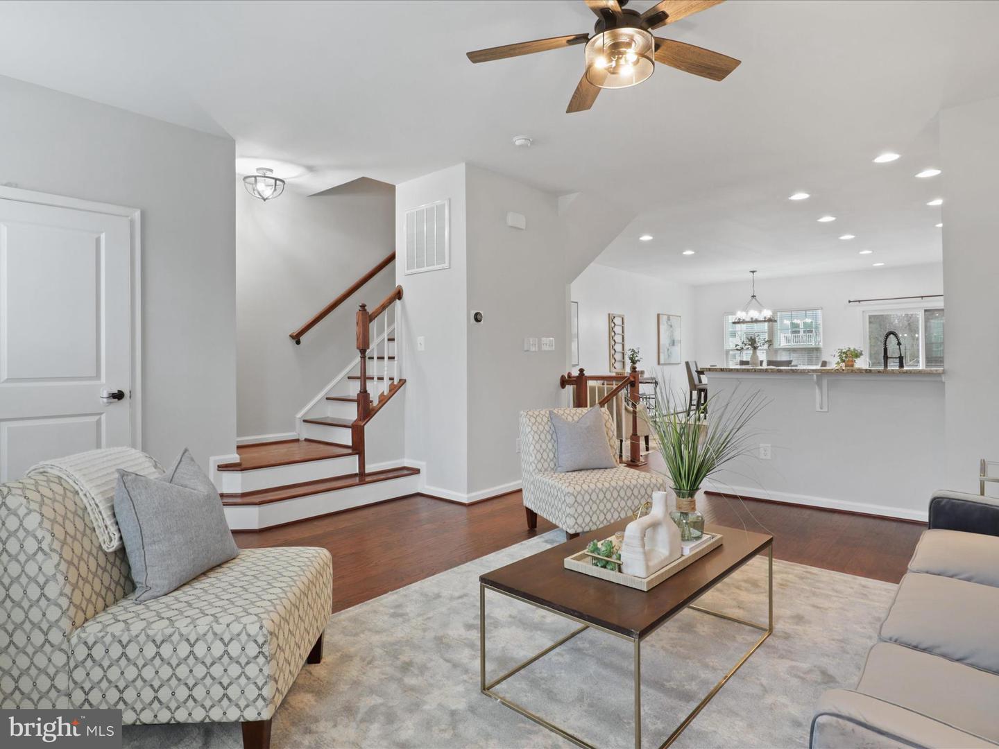 22854 Lacey Oak TERRACE