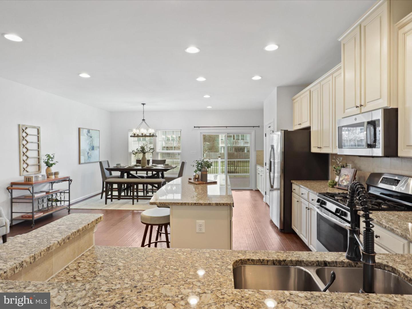 22854 Lacey Oak TERRACE