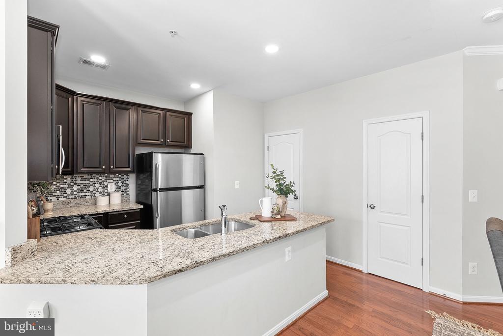 42299 San Juan Ter