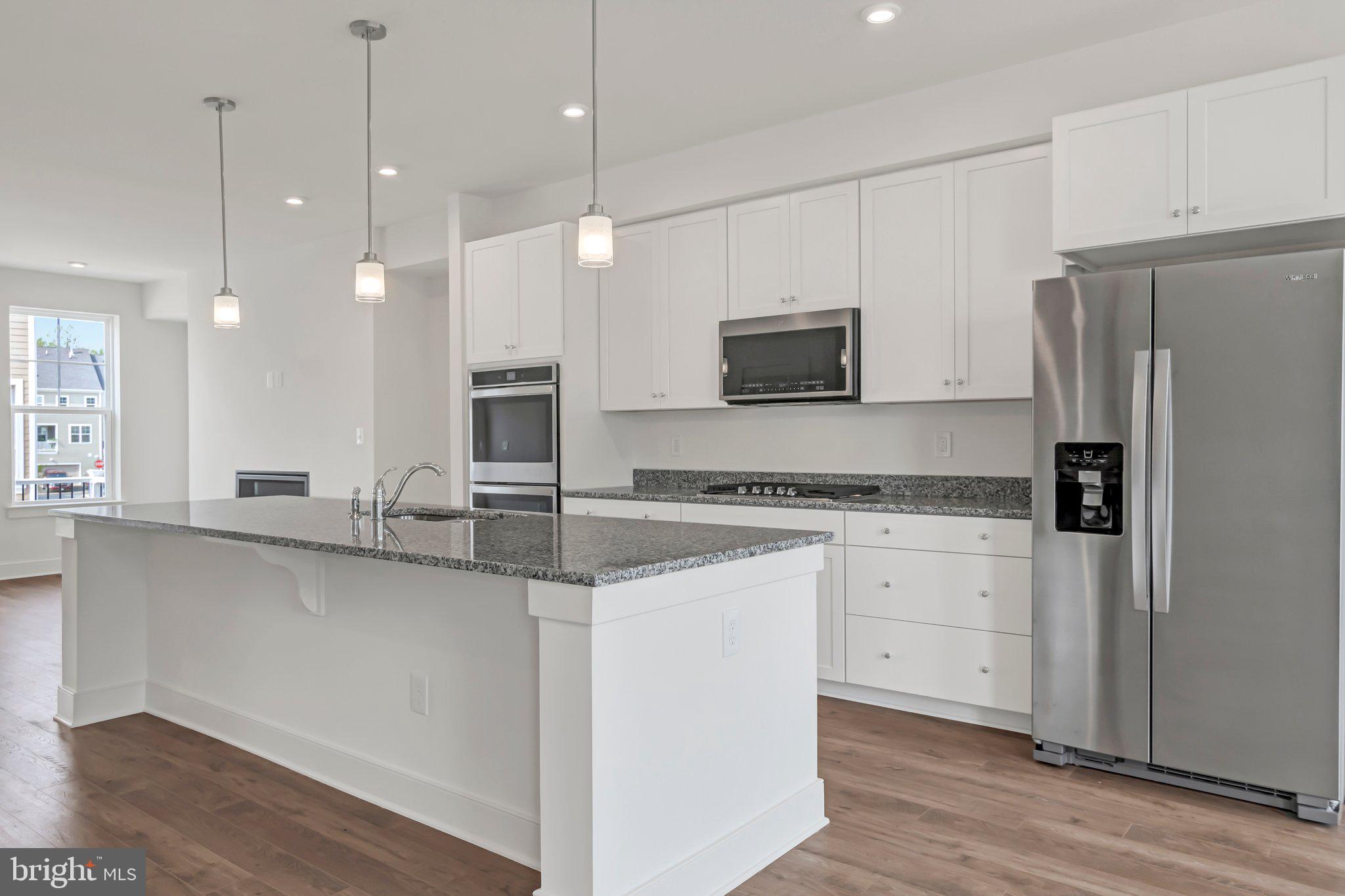 1648 Sandpiper Bay Loop