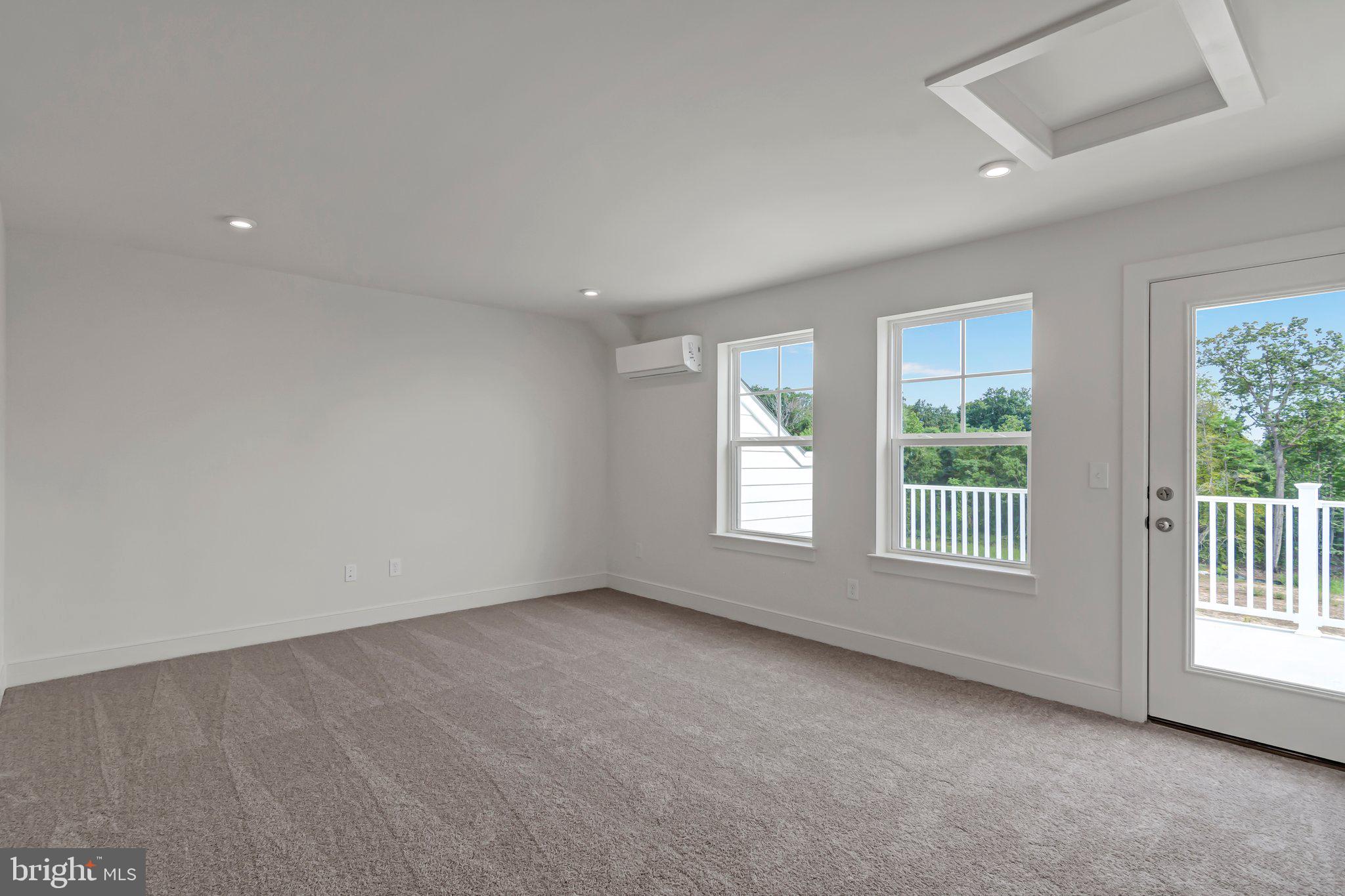 1648 Sandpiper Bay Loop