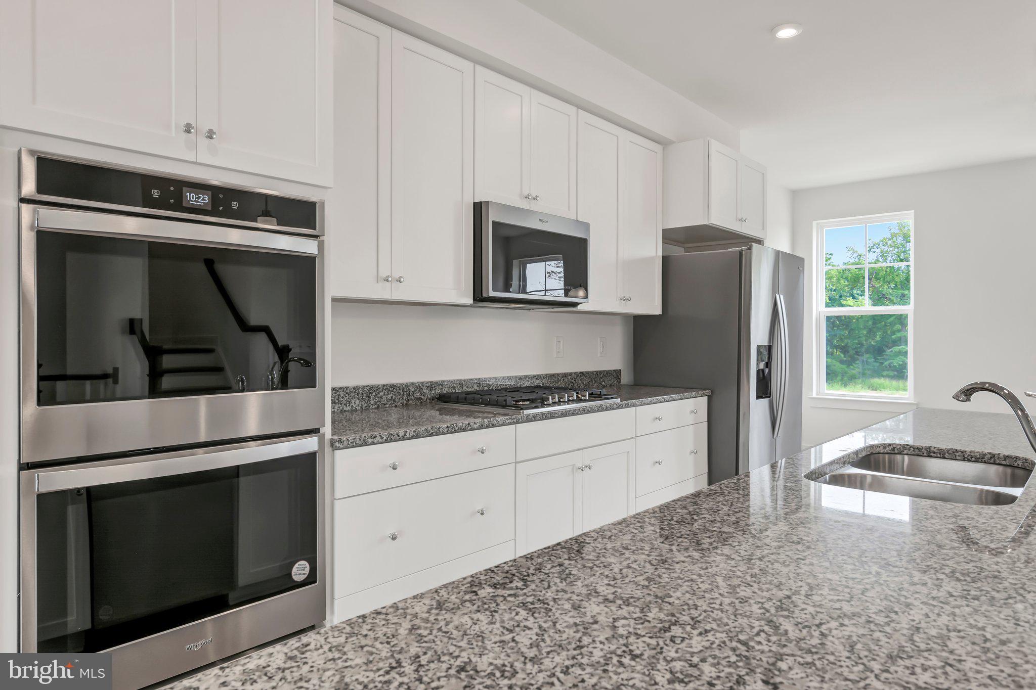 1648 Sandpiper Bay Loop