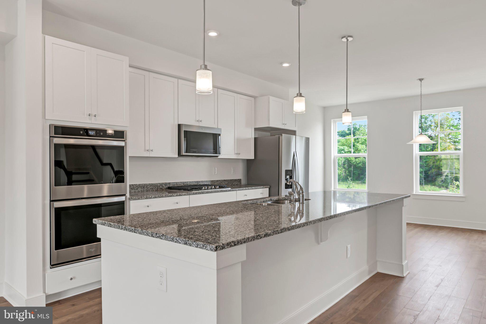 1648 Sandpiper Bay Loop