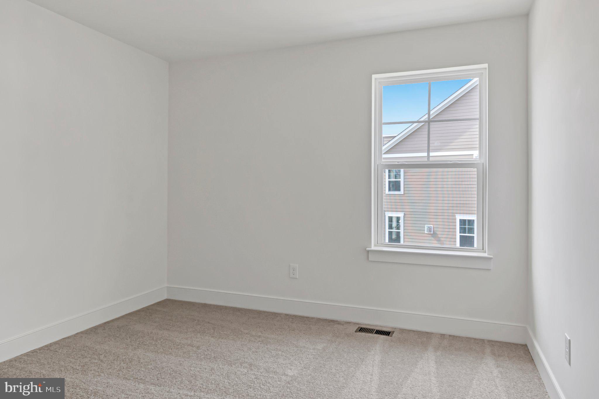 1648 Sandpiper Bay Loop