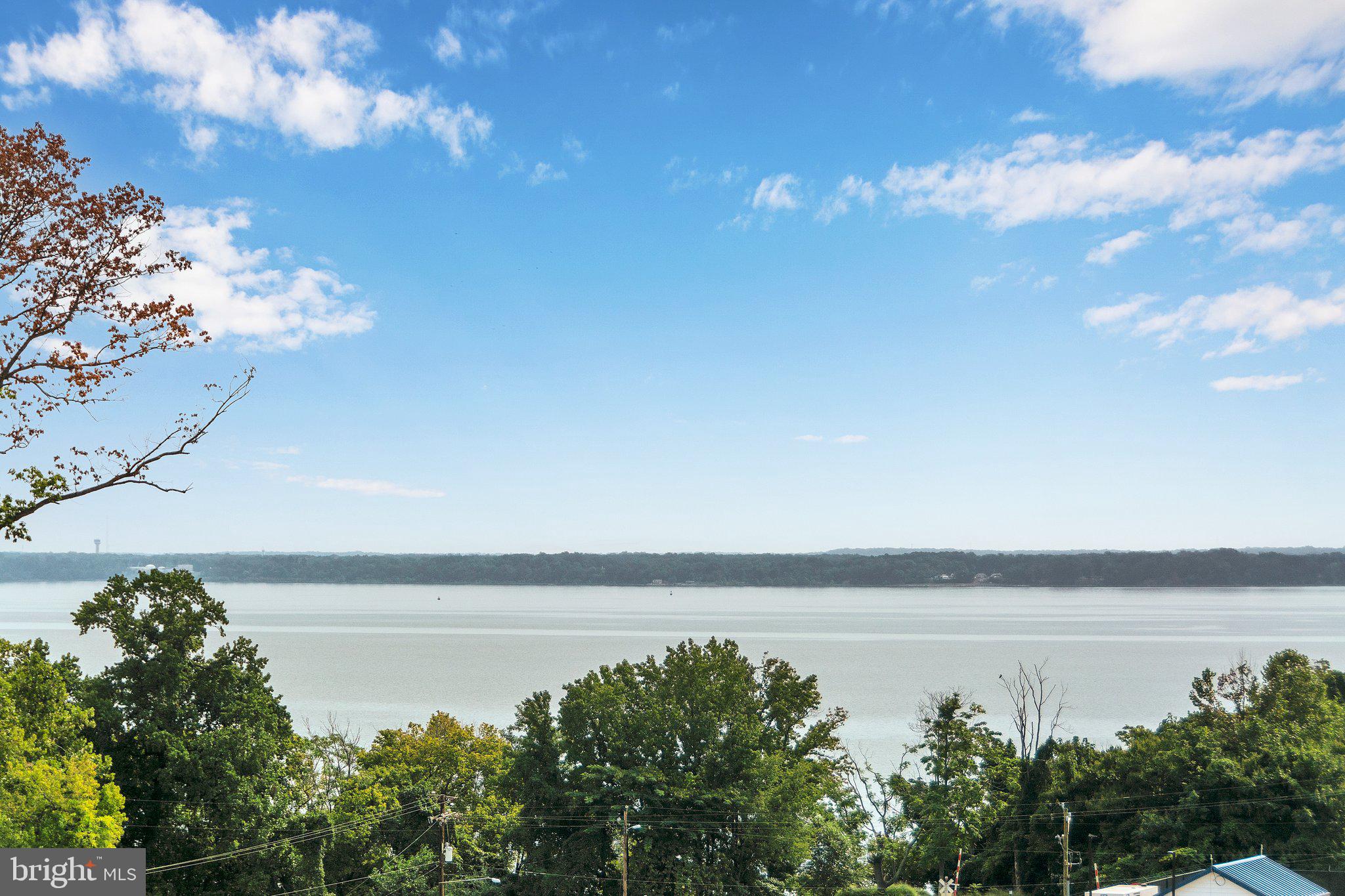 1648 SANDPIPER BAY LOOP