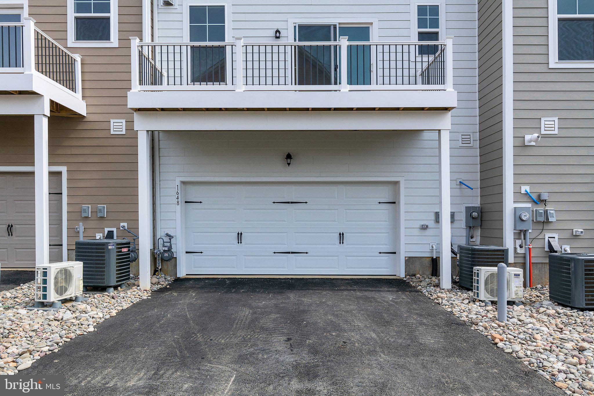 1648 SANDPIPER BAY LOOP