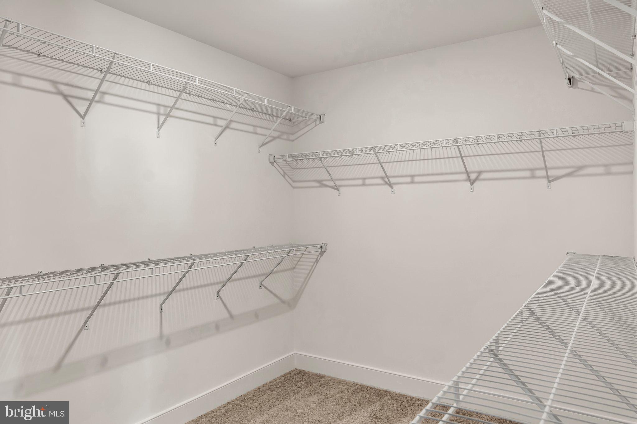 1648 SANDPIPER BAY LOOP