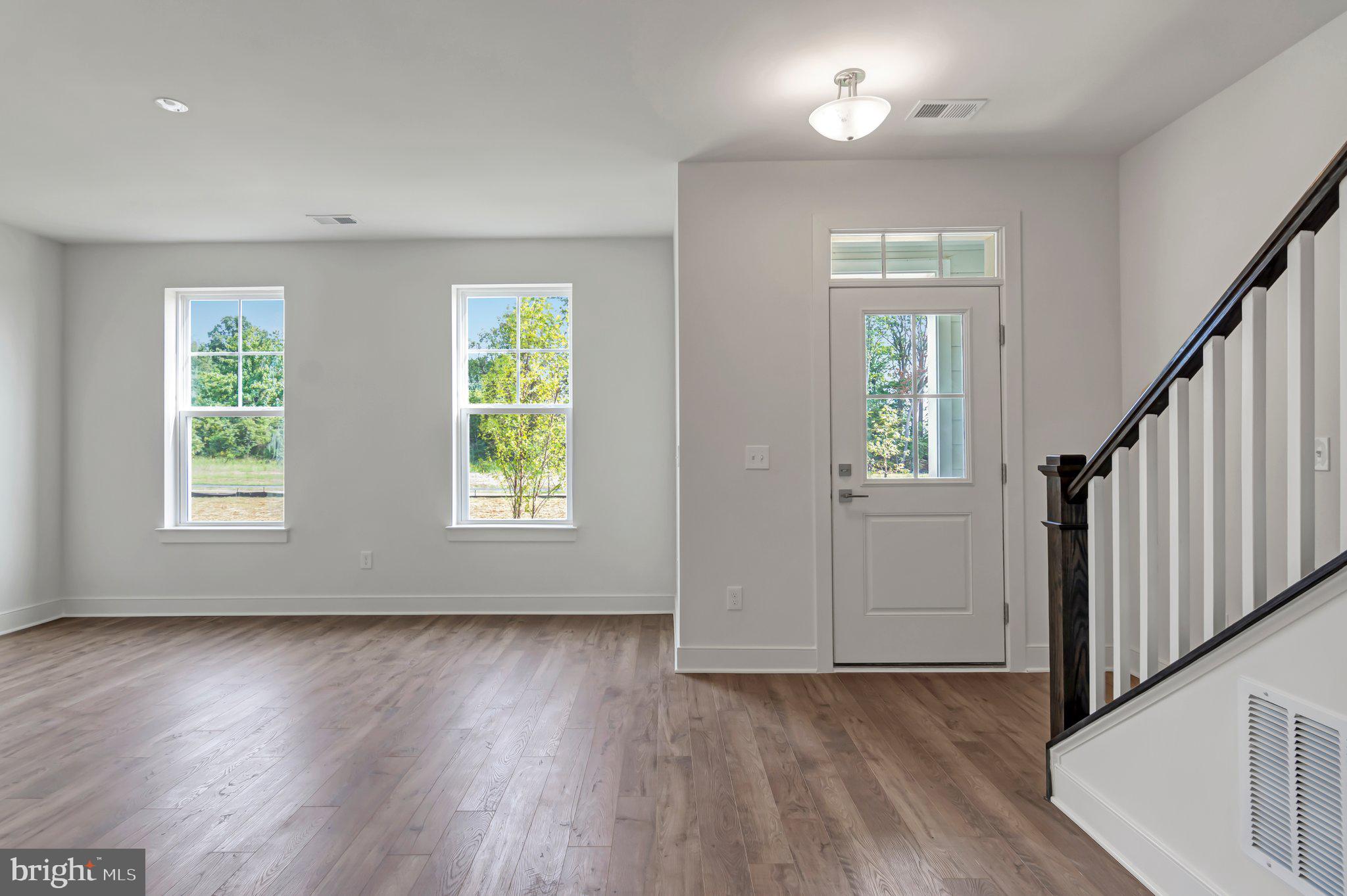 1648 SANDPIPER BAY LOOP