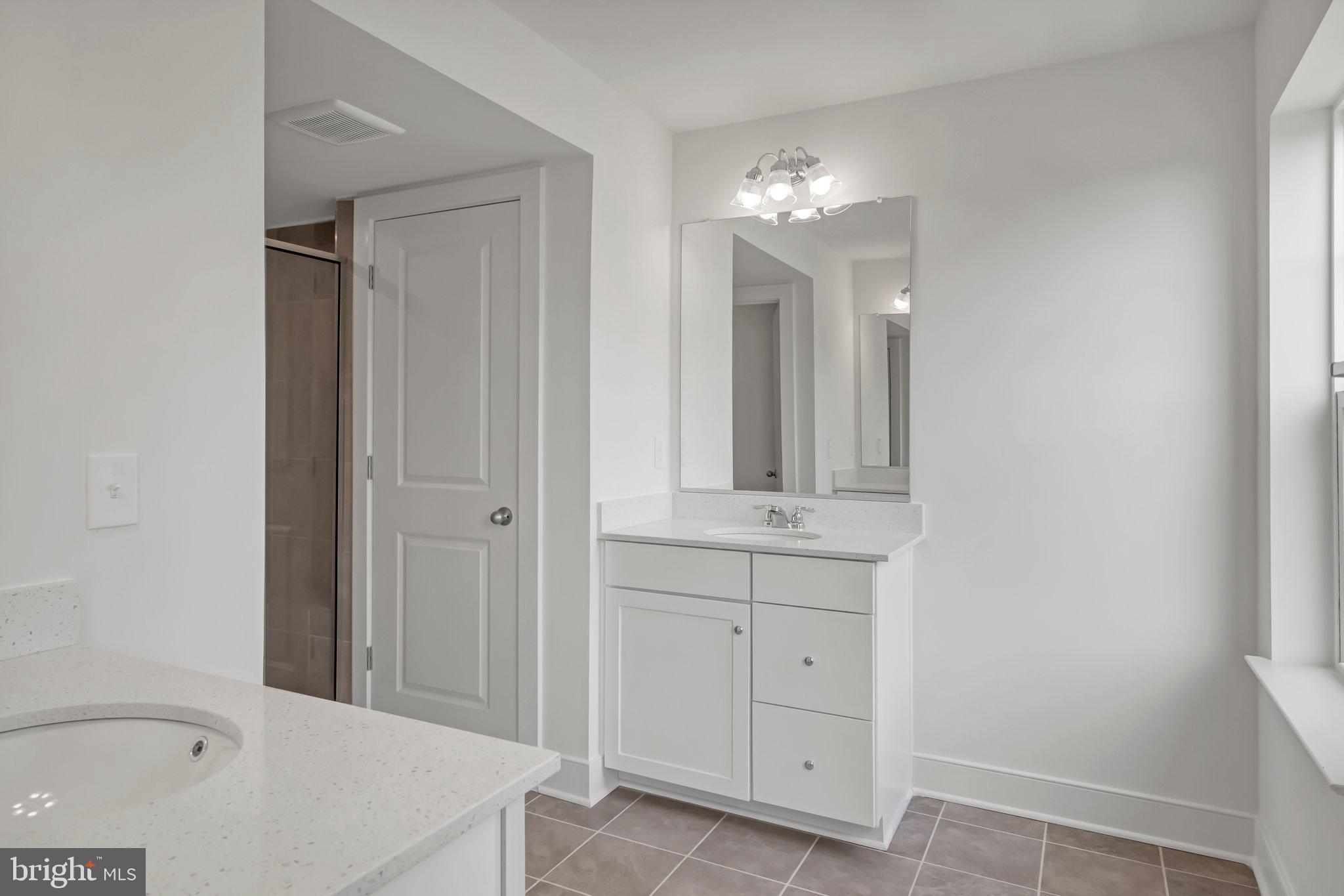 1648 SANDPIPER BAY LOOP