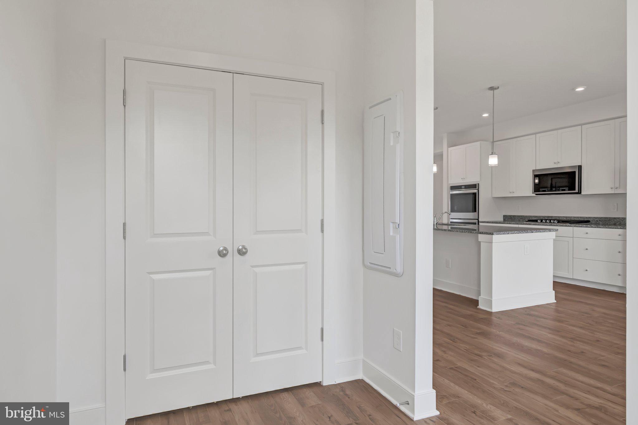 1648 SANDPIPER BAY LOOP