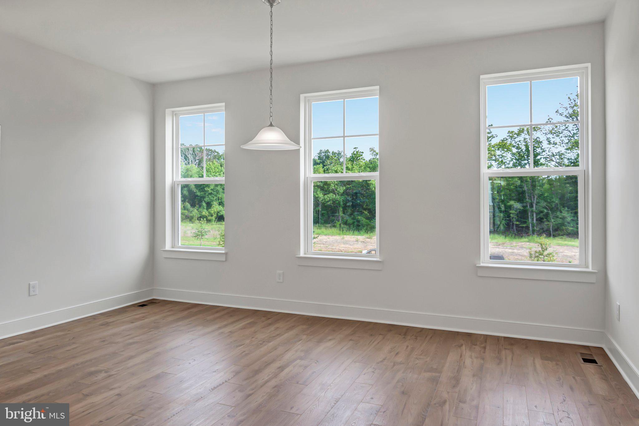 1648 SANDPIPER BAY LOOP