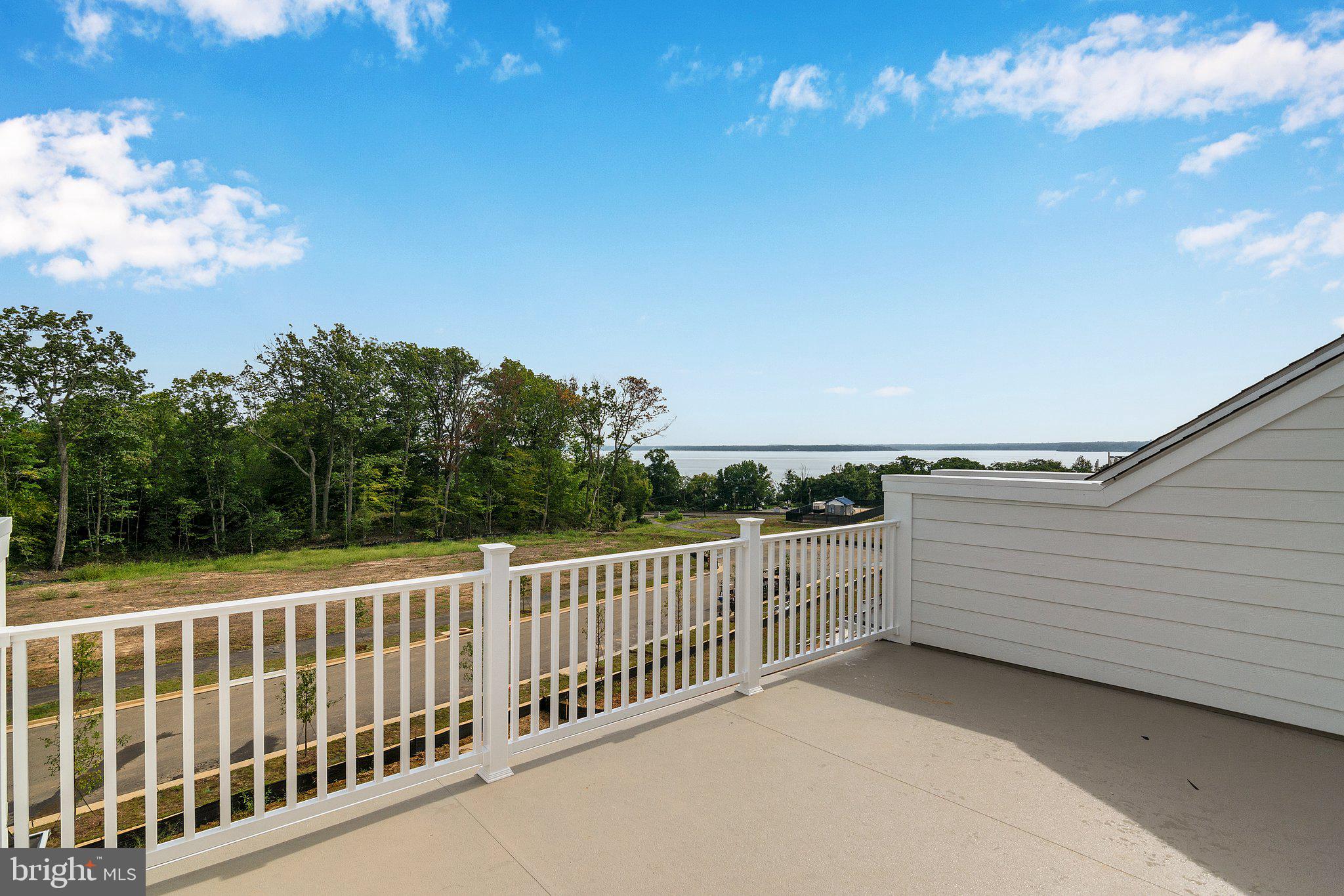 1648 SANDPIPER BAY LOOP