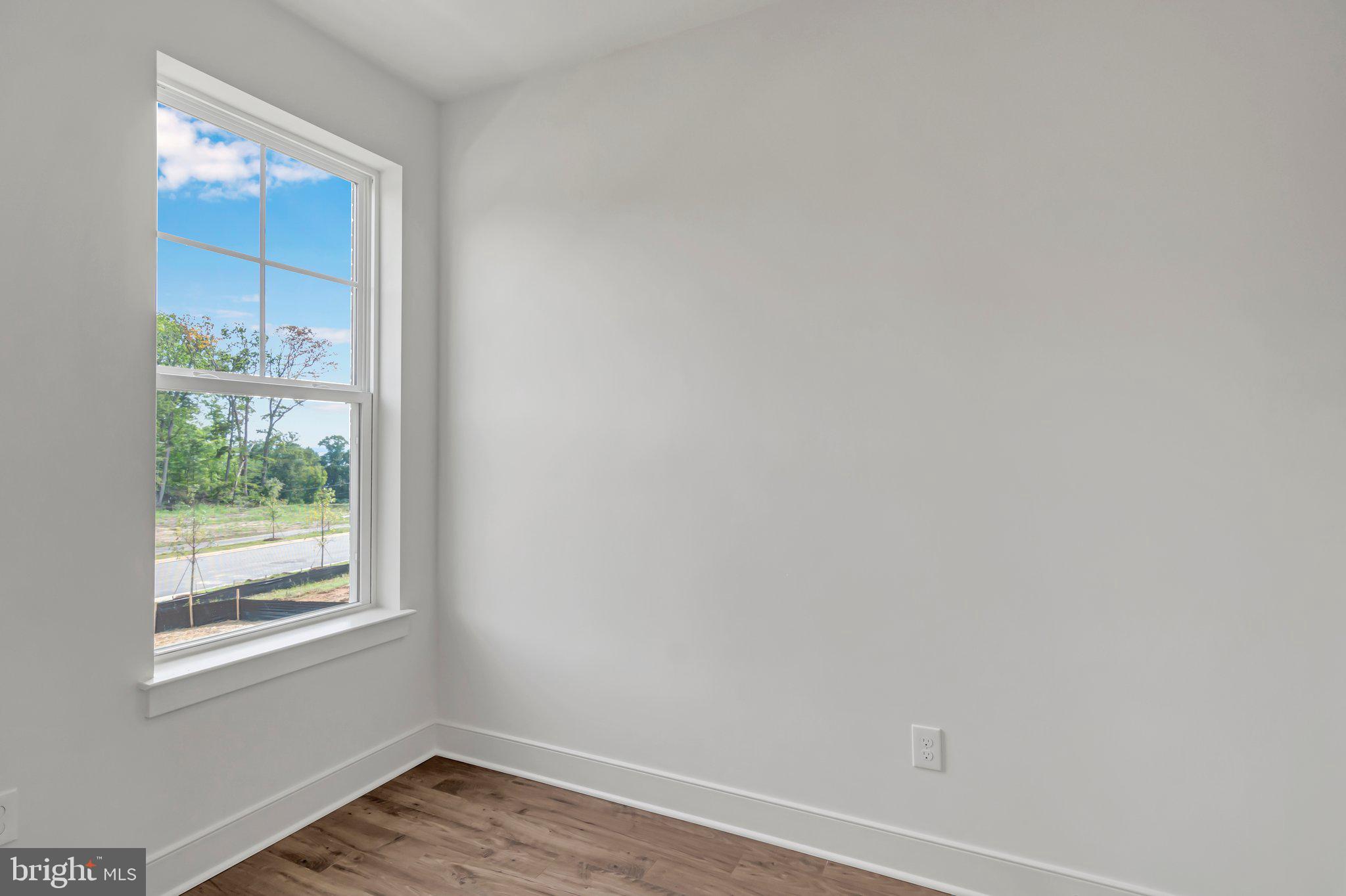 1648 SANDPIPER BAY LOOP