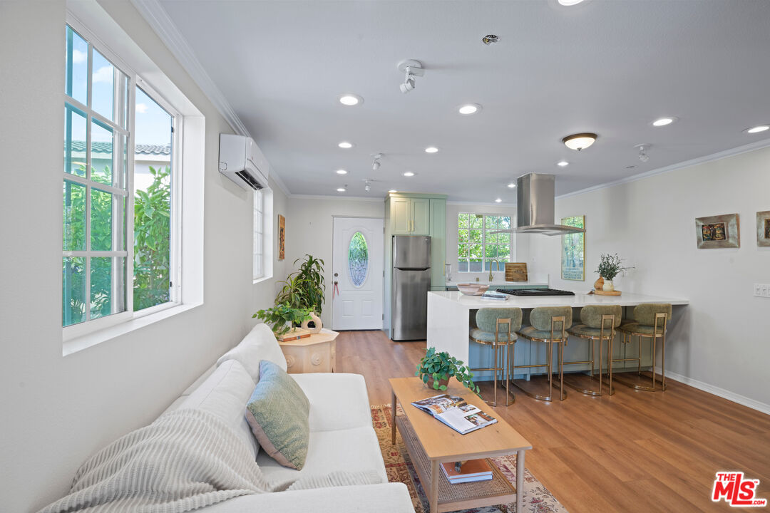 2404 23rd St