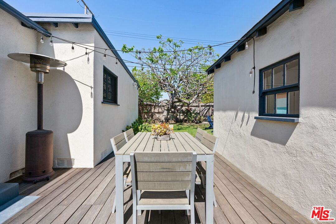 2509 Cloverfield Blvd