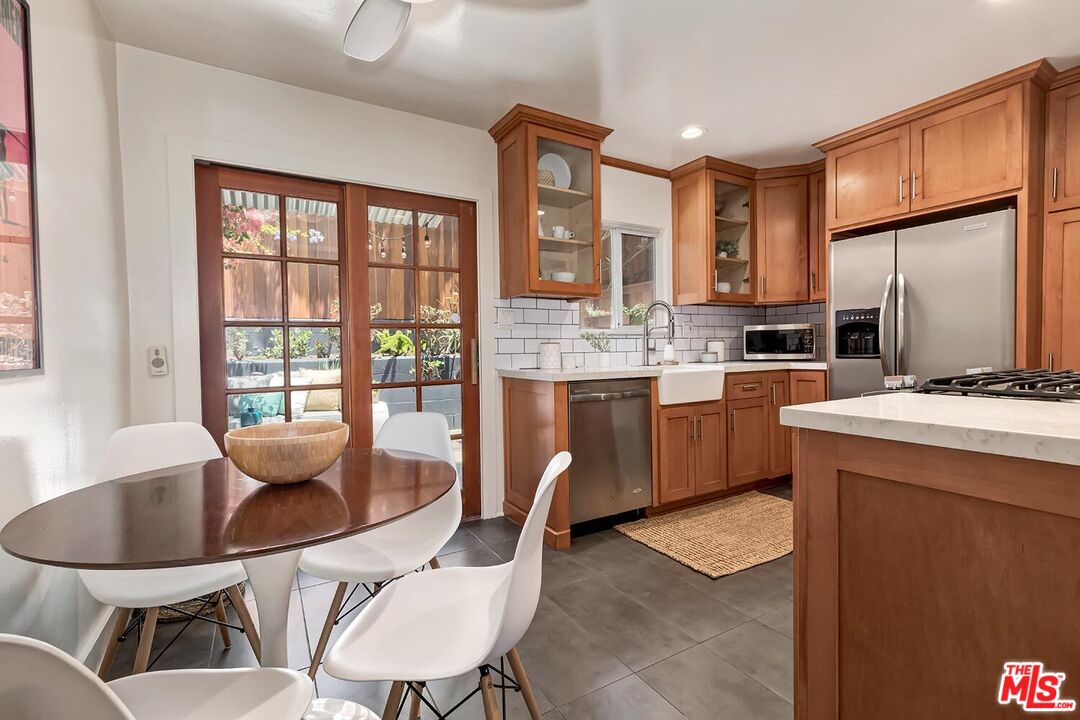 2625 6TH ST Unit: 3