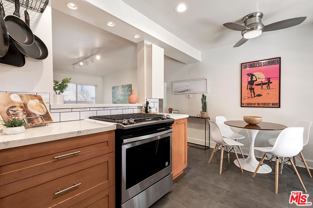 2625 6TH ST Unit: 3